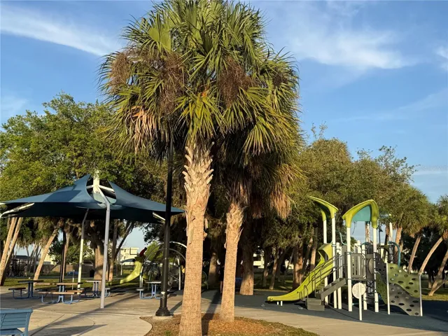 Community park nearby