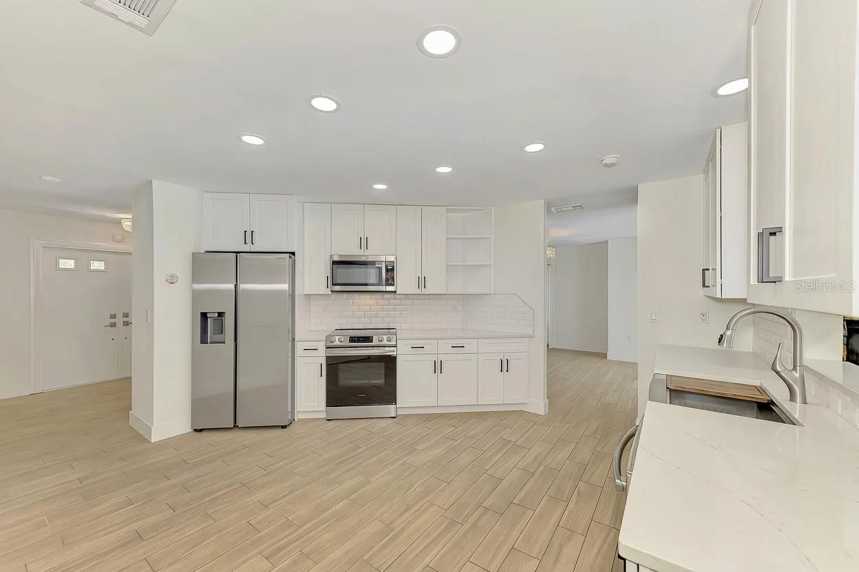 Spacious Kitchen!