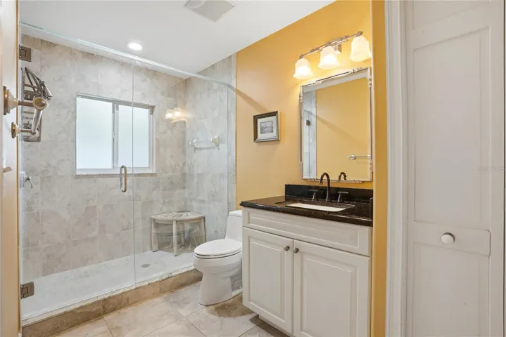 2ndd Full Bathroom