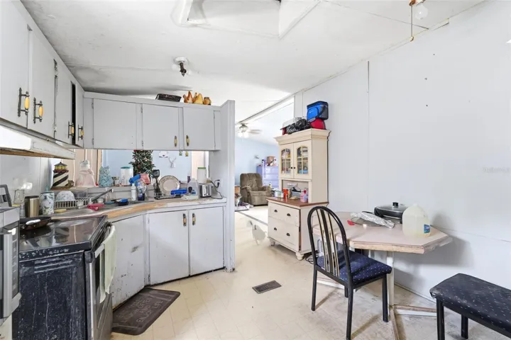 Kitchen/Dining