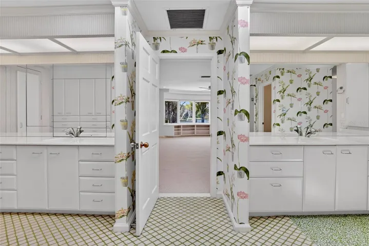 Owner's Bathroom