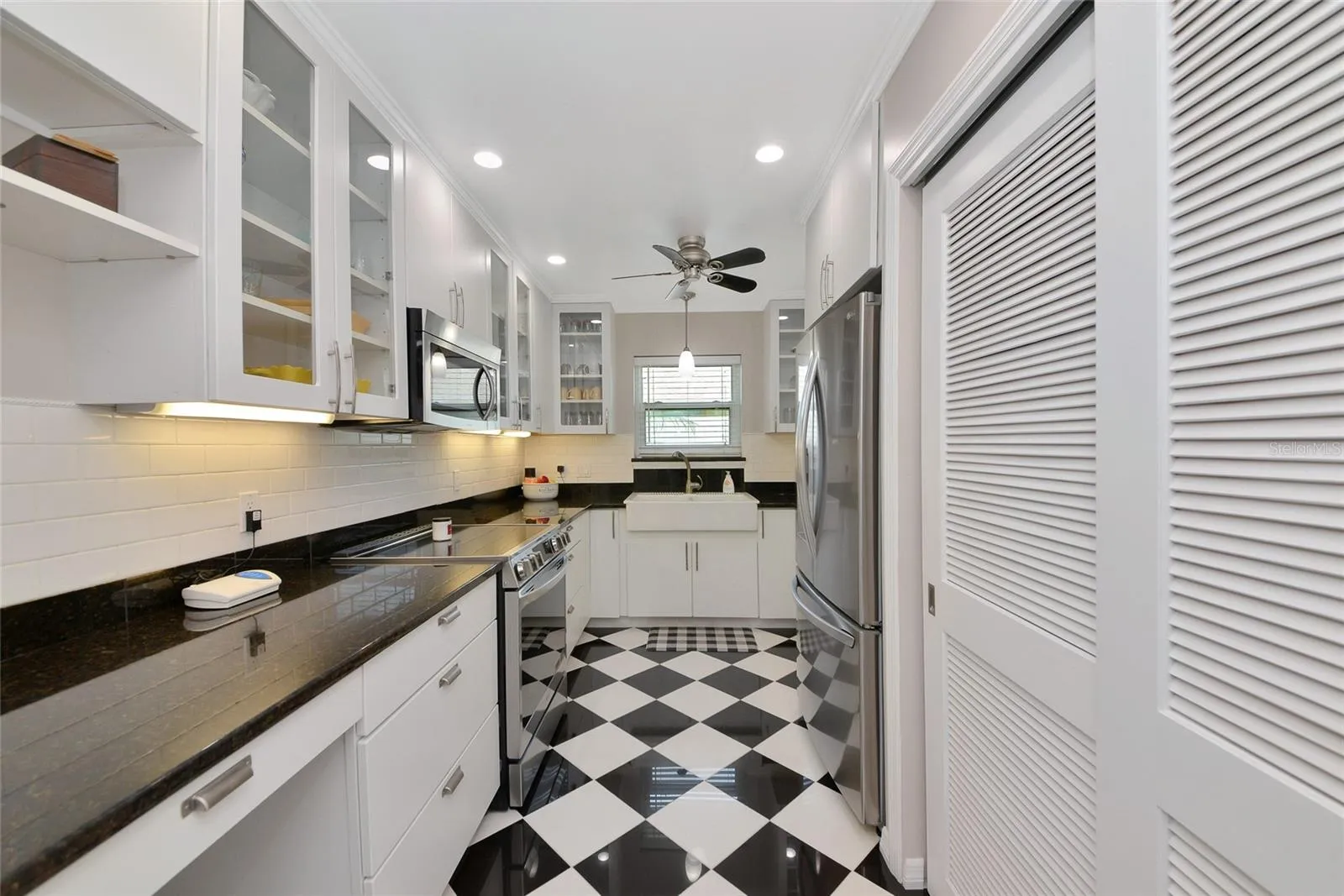 Completely remodeled kitchen with all new appliances