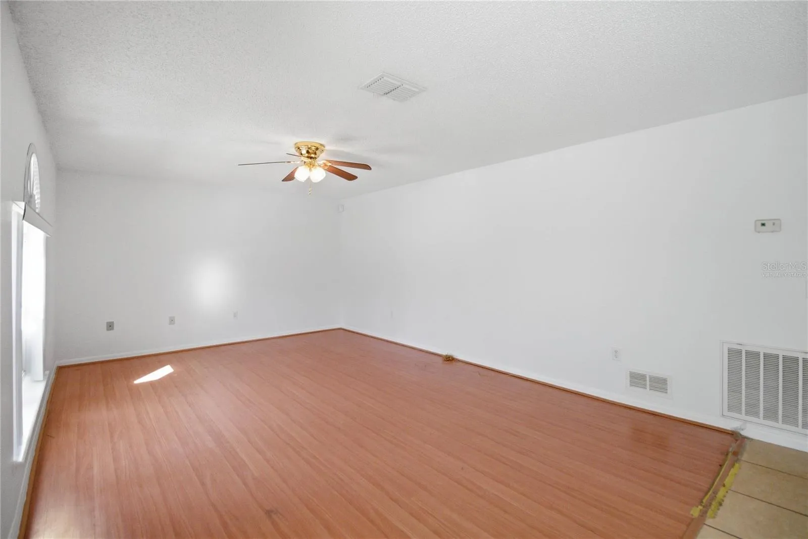 Living Room / Great Room Virtually Staged