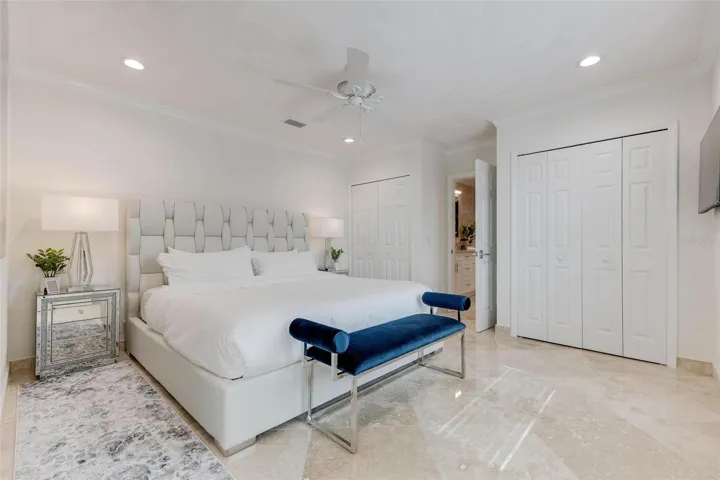 Primary suite