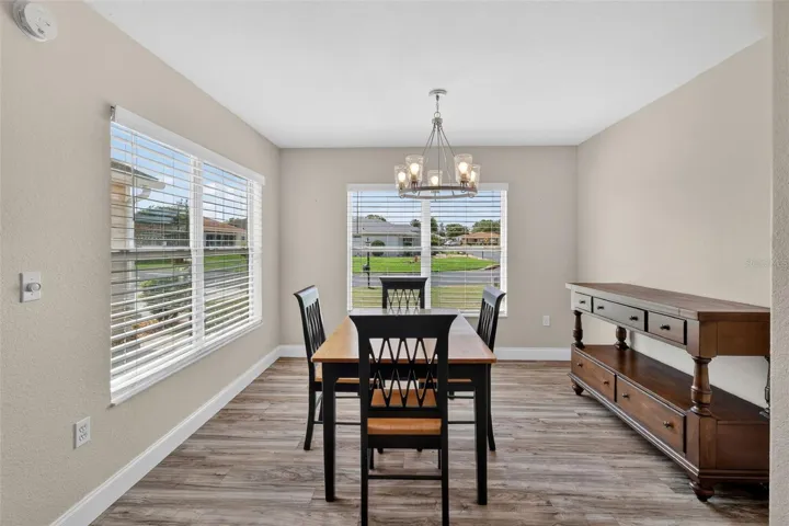 Eat-in Kitchen area