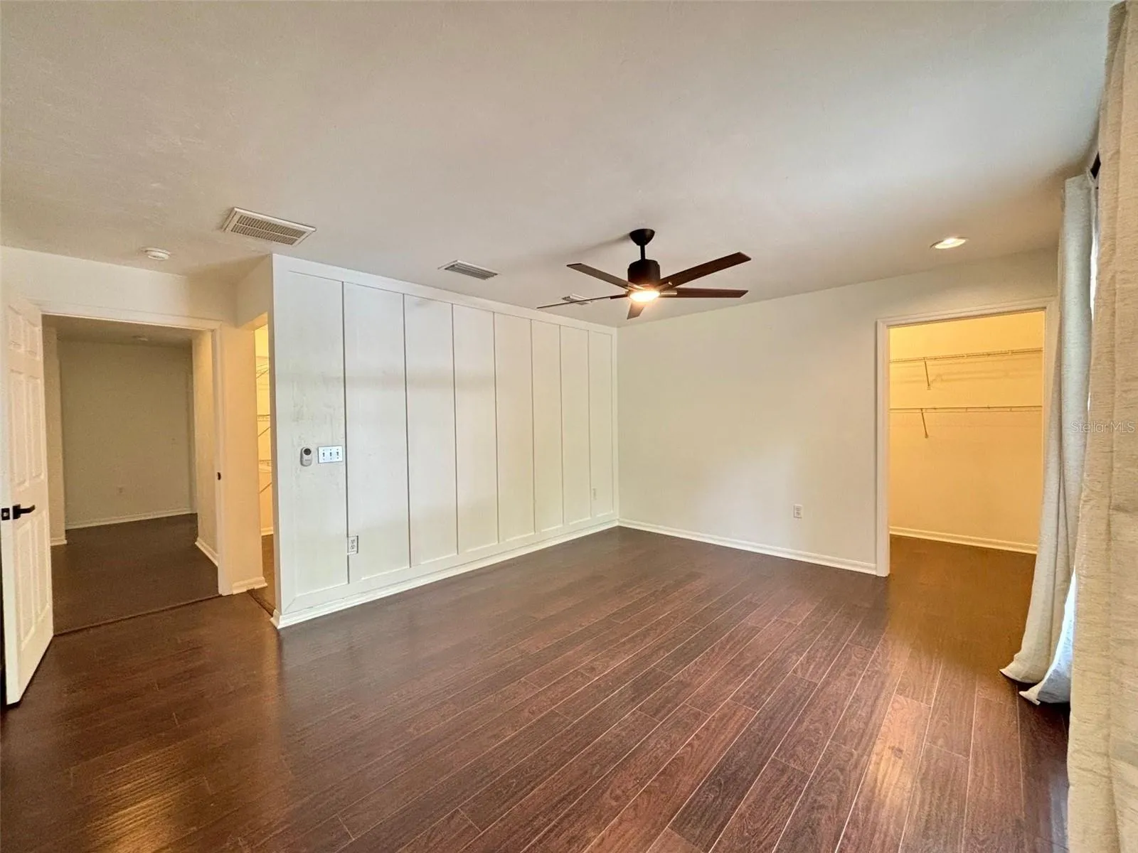 Master Suite - Closet 1 &amp; 2 Entrance Views