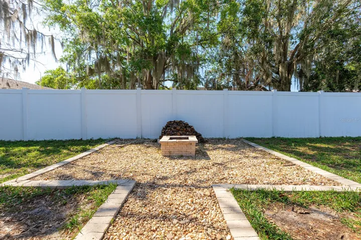 Gorgeous fire pit seating area