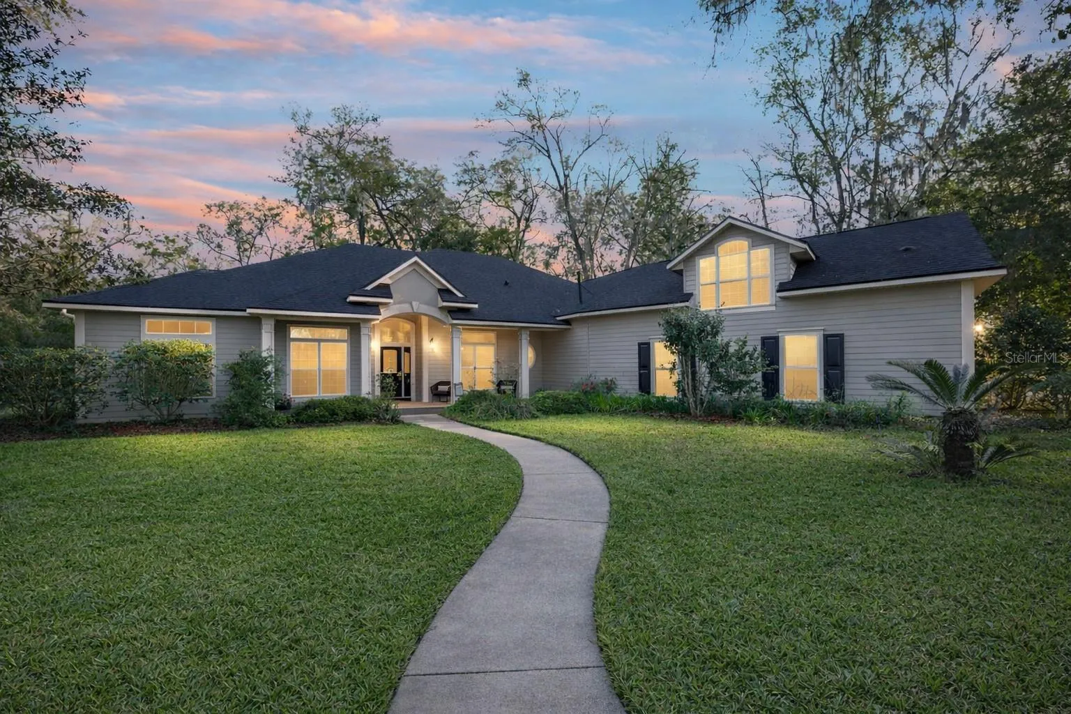 Welcome Home to Steeplechase Farms!
