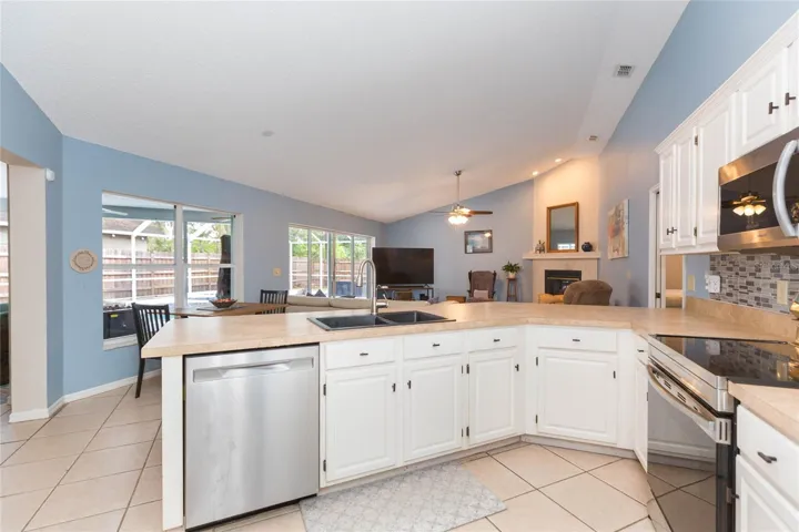 Open kitchen to great room