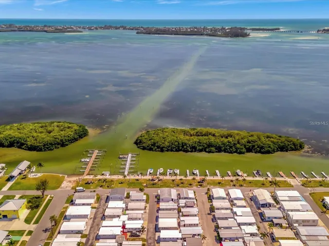 Channel out to Intracoastal waterway and Gulf through Longboat Key Pass. Jewfish Island minutes away . South to Sarasota and North to St. Pete Beach