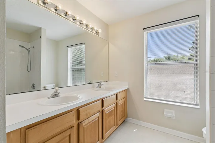 Bathroom 2 (Upstairs)