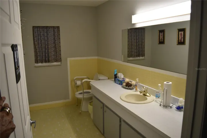 Clubhouse Ladies restroom