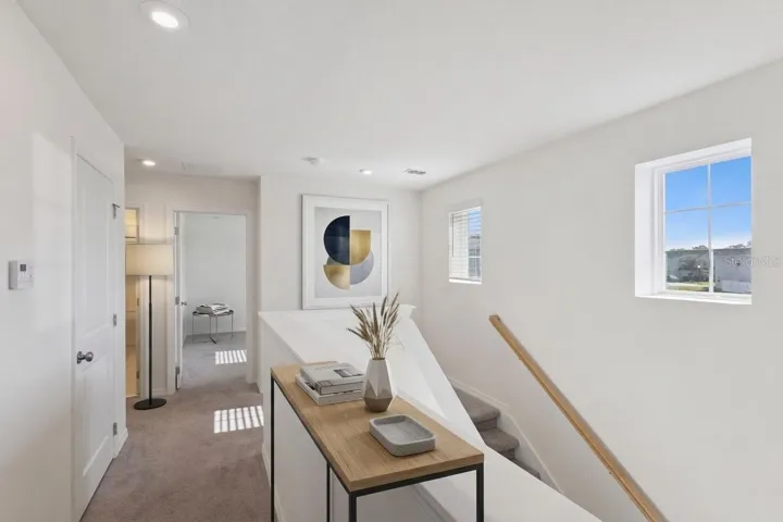Upstairs Alcove