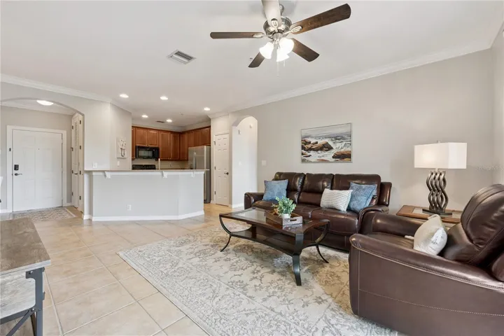 Living Room / Kitchen