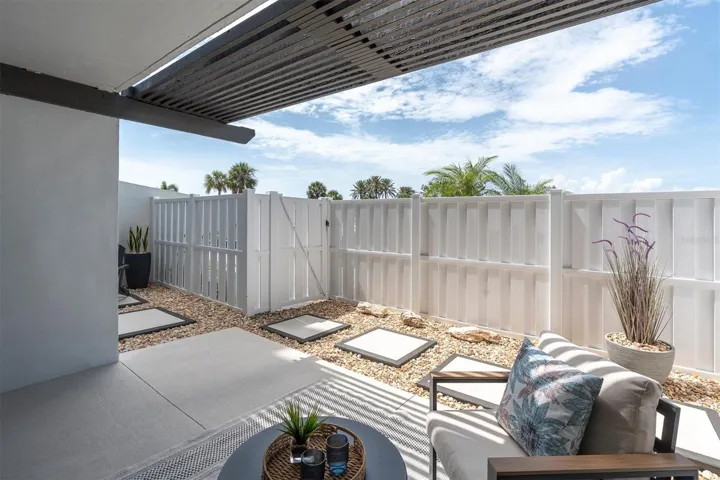 Covered Patio with private entrance