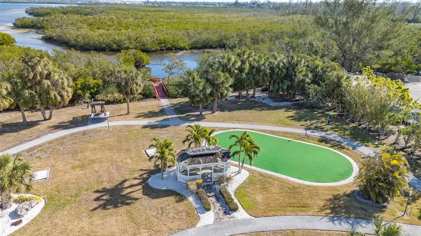 Putting green