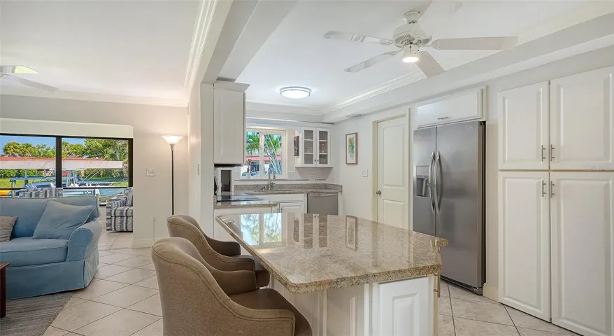Kitchen Island with seating