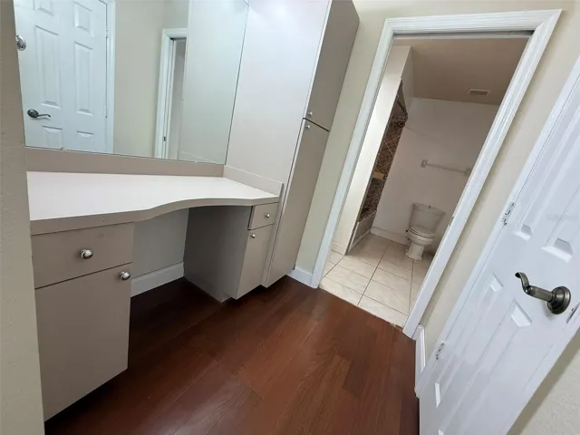 Built in vanity in primary bathroom
