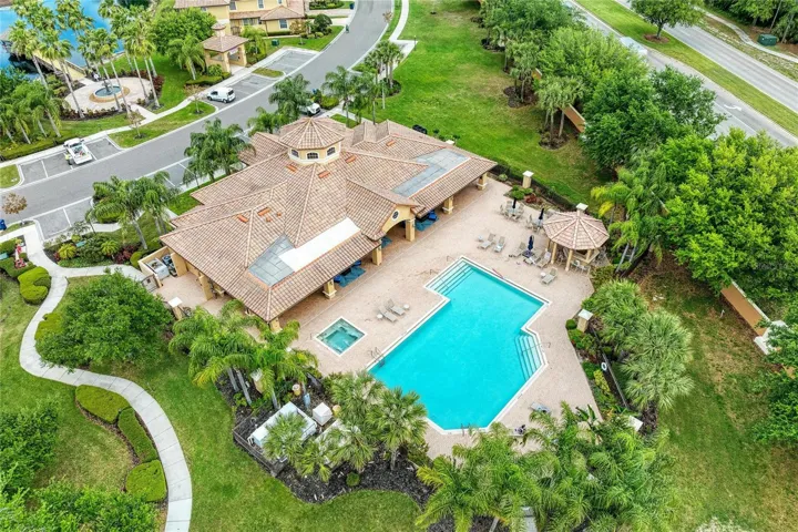 Clubhouse/Pool