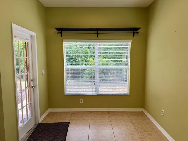 eat in area in kitchen
