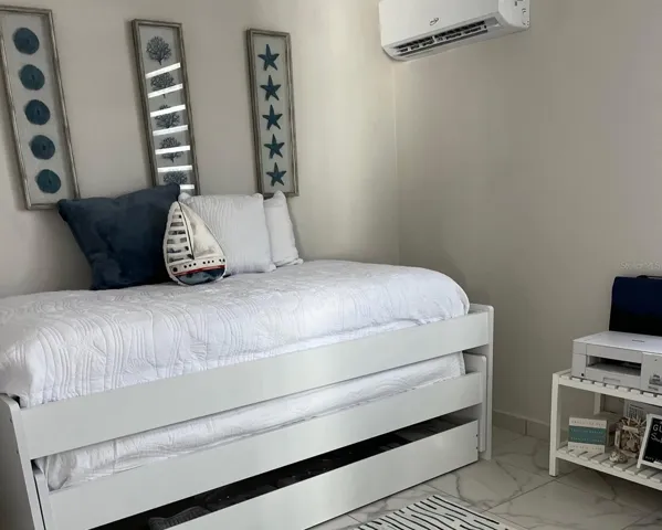 BEDROOM #3 (OFFICE)