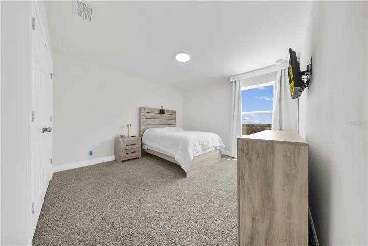 (2 floor) bedroom 3