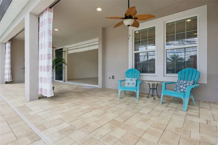 Oversized Covered Lanai