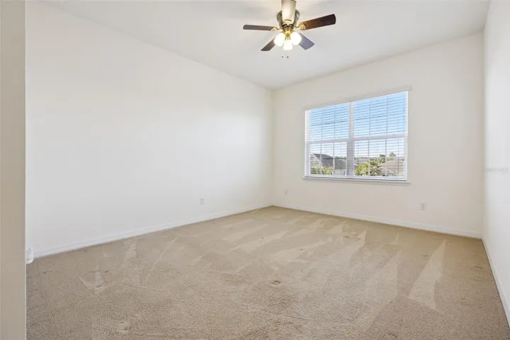 Spacious Secondary Bedroom with walk in Closet