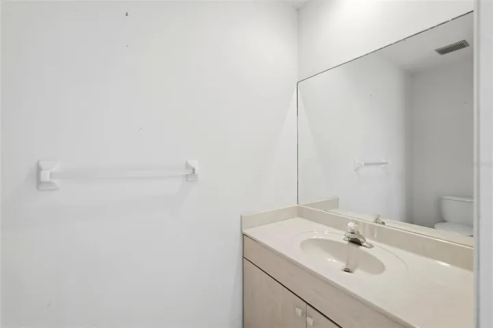 1/2 bath next to pool