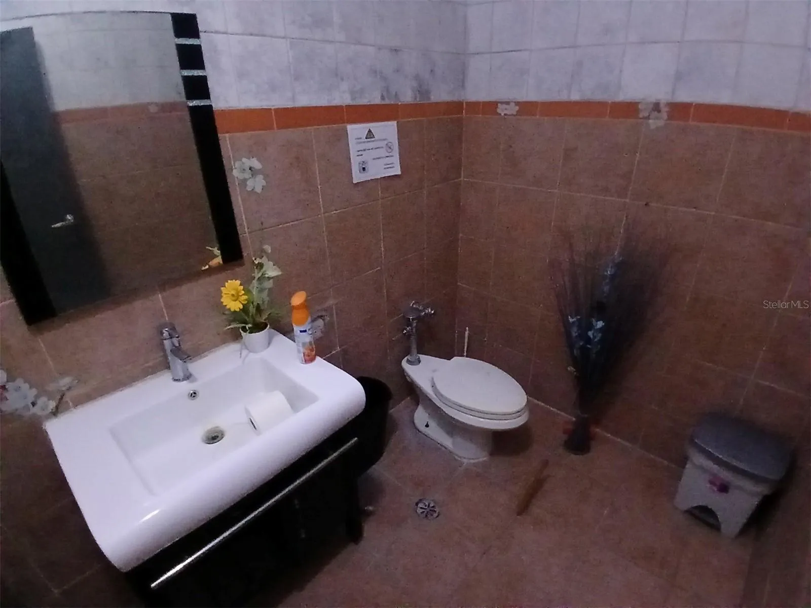 Second Floor Womens Public Restroom