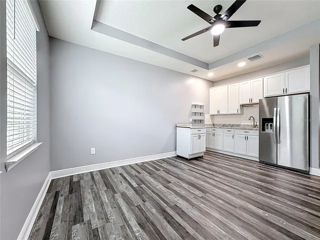 In-Law Suite / Bonus Area with Kitchenette, 1 Bedroom, and 1 Bathroom