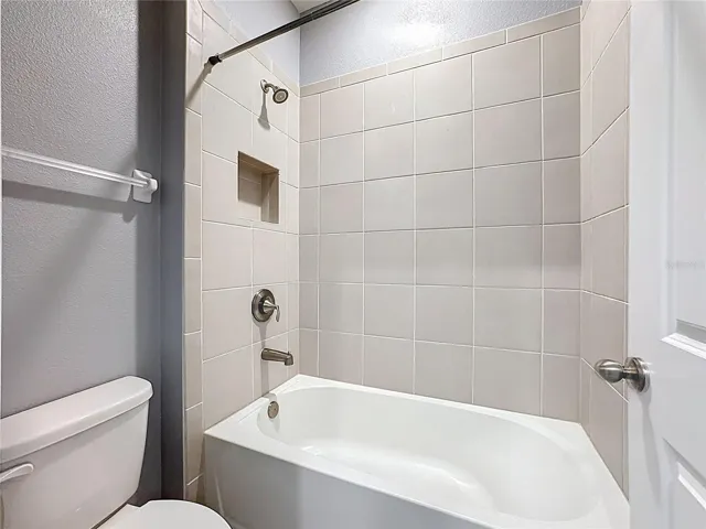 Jack & Jill Bathroom Between Bedrooms 2 & 3