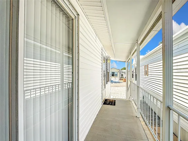 Side entrance porch