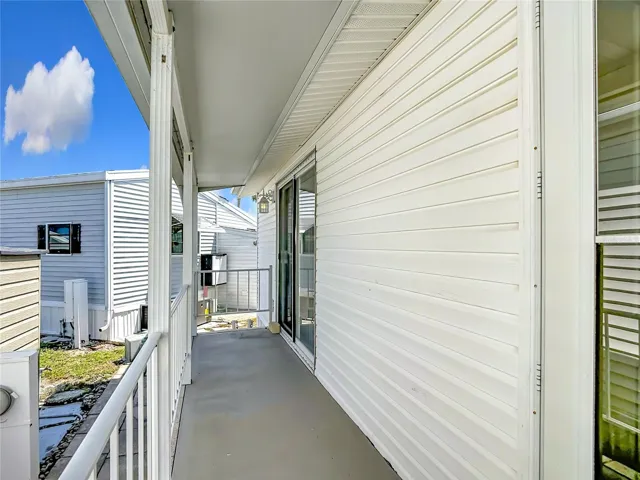 Side entrance porch