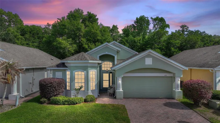Virtually staged twilights at 612 Vista Oaks Way