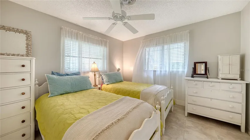 Second bedroom