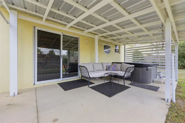 Covered Open Lanai