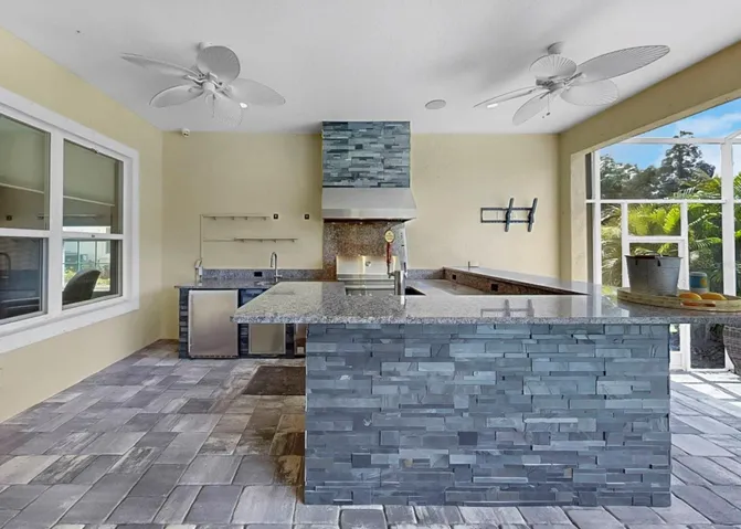 Outdoor Kitchen
