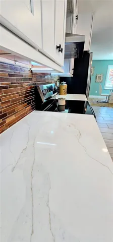 Quartz Counter Tops in Kitchen