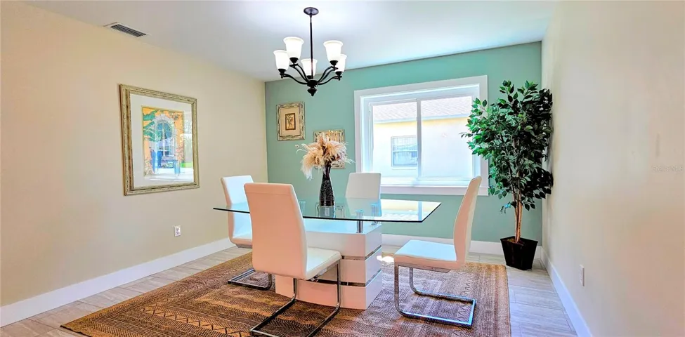 Dining Room/Flex Space