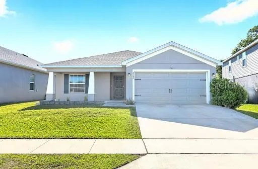 Welcome to this BEAUTIFULLY MAINTAINED 4-bedroom, 2-bath single-story home in the Aniston community of Lakeland.