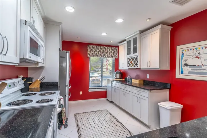 Kitchen with Beautiful Tile Work