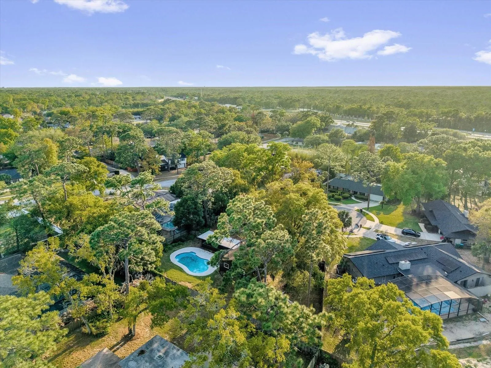 Located in Longwood, great access to I-4 and SR 434