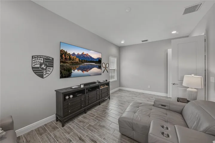 Workout/bonus/potential 4th bedroom