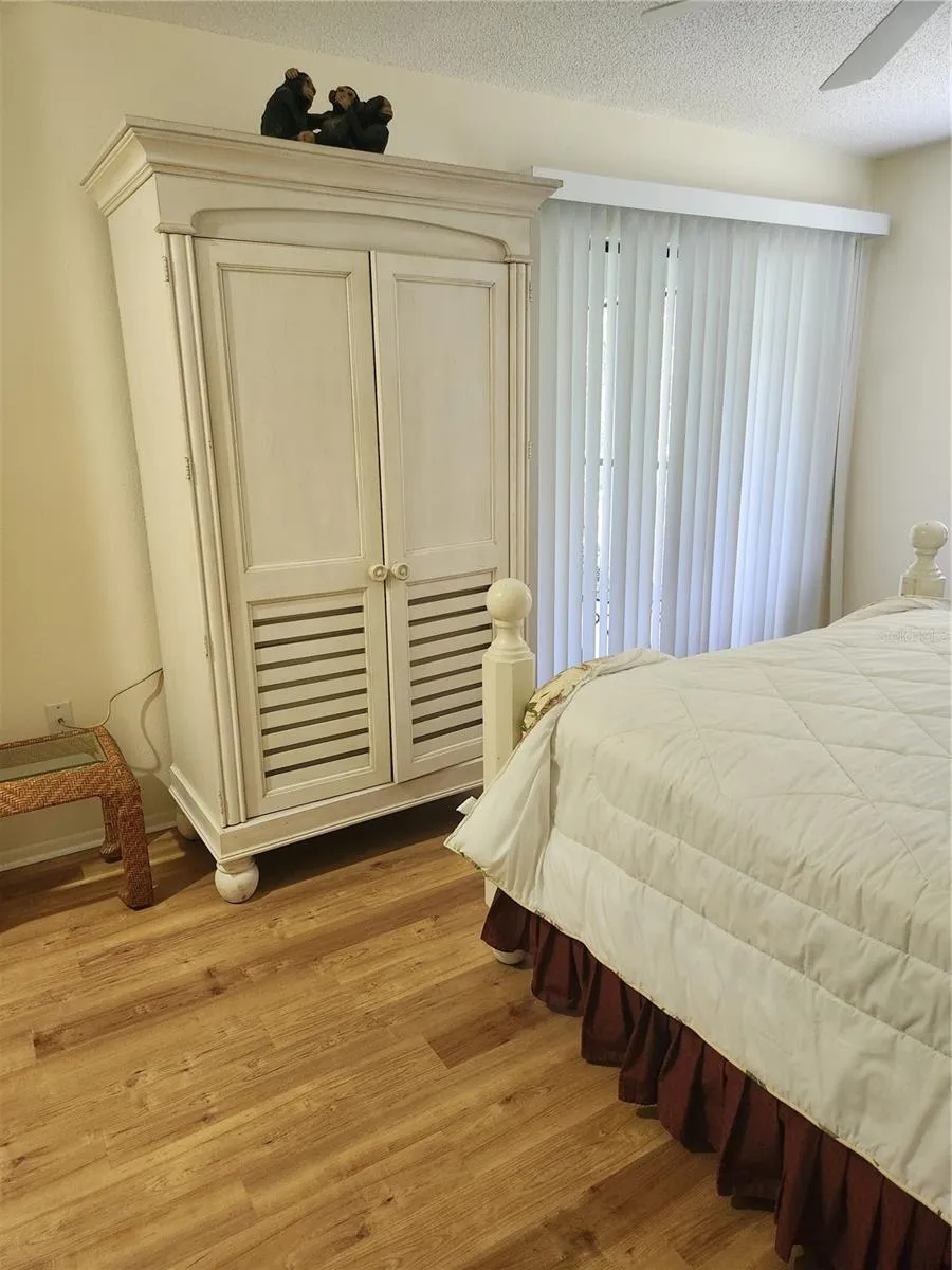 Armoire