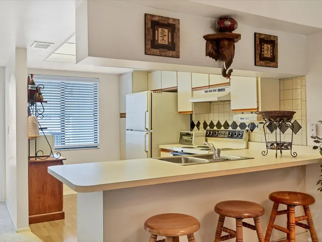 Breakfast Bar