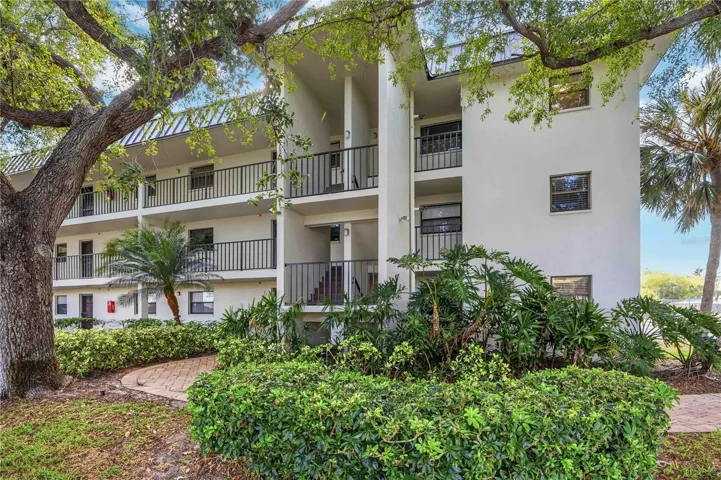 Welcome home! Third floor end unit! This building does have an elevator!