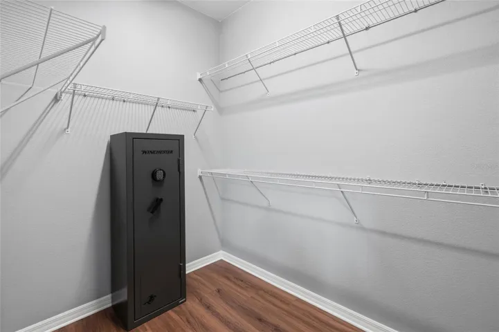 Walk-in closet