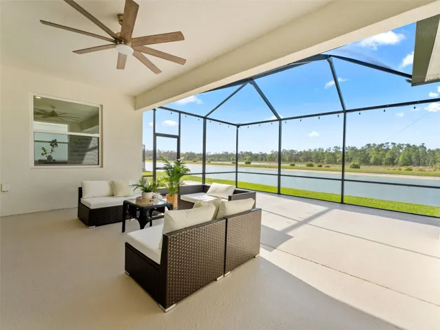 Screened-in Lanai