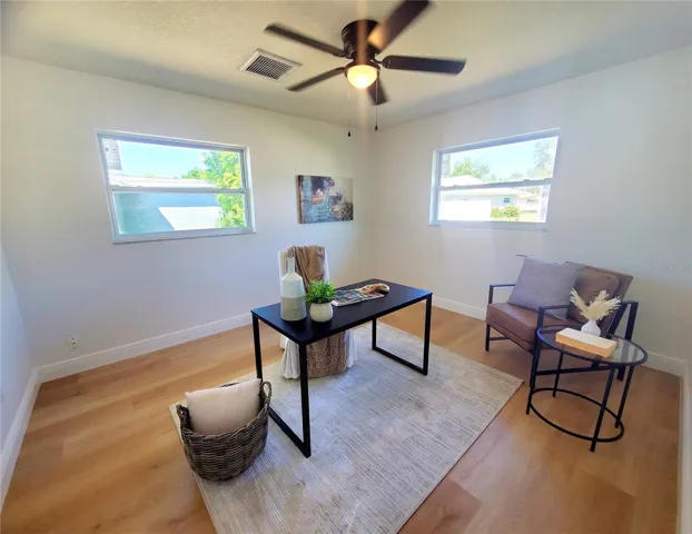 3RD BEDROOM/OFFICE